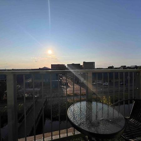 Appartamento Lincoln View Sleeps 4 Balcony Self Check-In Esterno foto