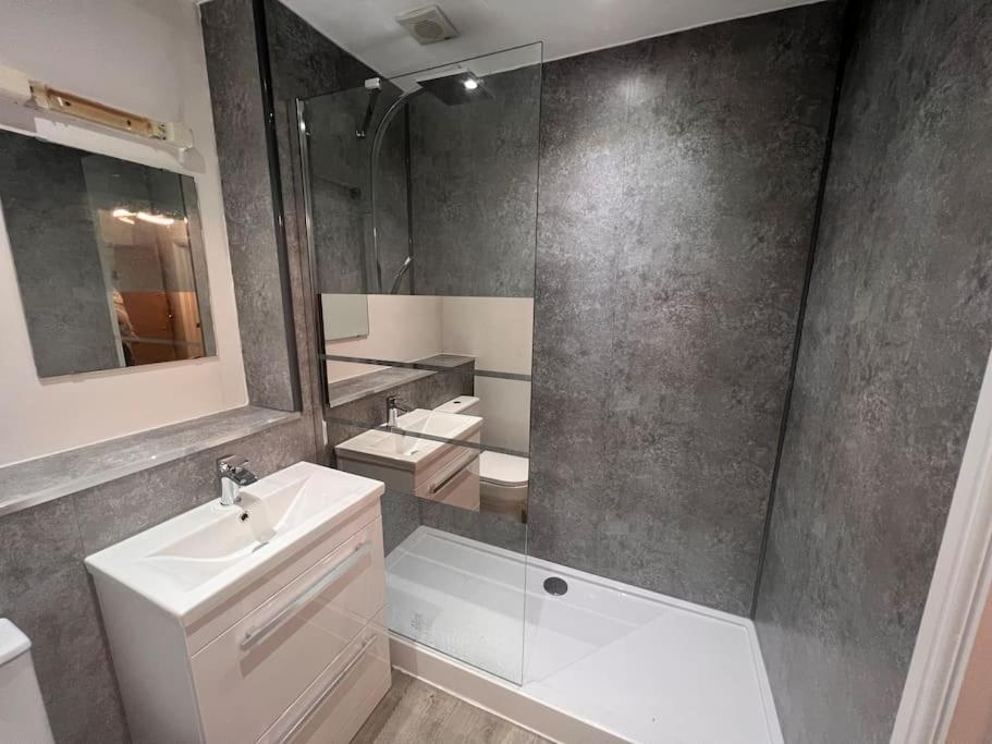 Appartamento Lincoln View Sleeps 4 Balcony Self Check-In Esterno foto